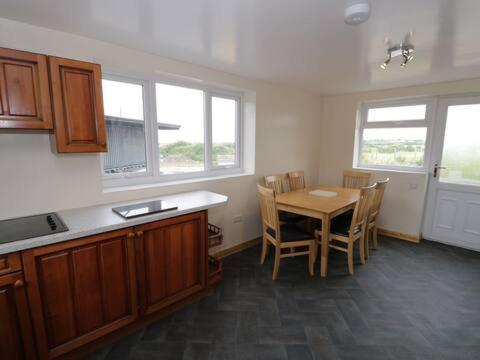 Ty Rhos, Farm Stay, Sleeps 4, Rhoshirwaun 2 Miles From Aberdaron Ngoại thất bức ảnh